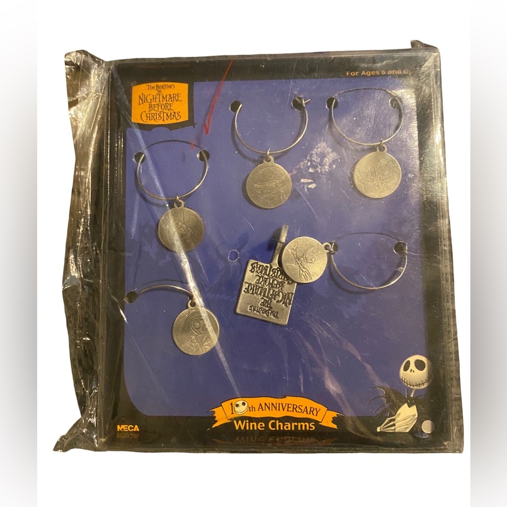 NIGHTMARE BEFORE CHRISTMAS 10th ANNIVERSARY‎ PEWTER WINE BOTTLE CHARM SET NEW
